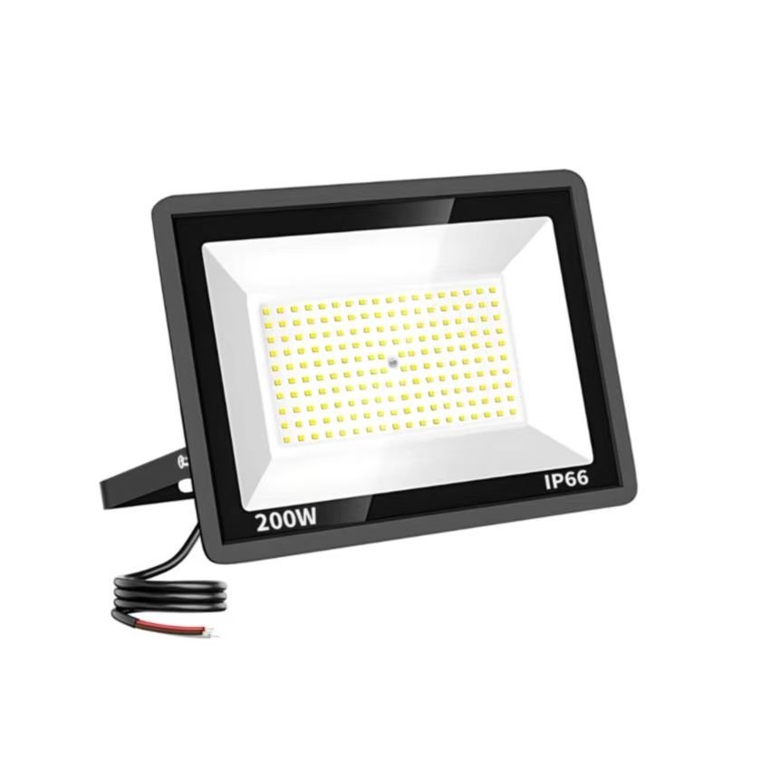 LED Floodlight 200W 3000K Warm White – IP66 – 100 lm/W – Beam Angle 120° – For Outdoor Areas & Facade – 3-Year Warranty